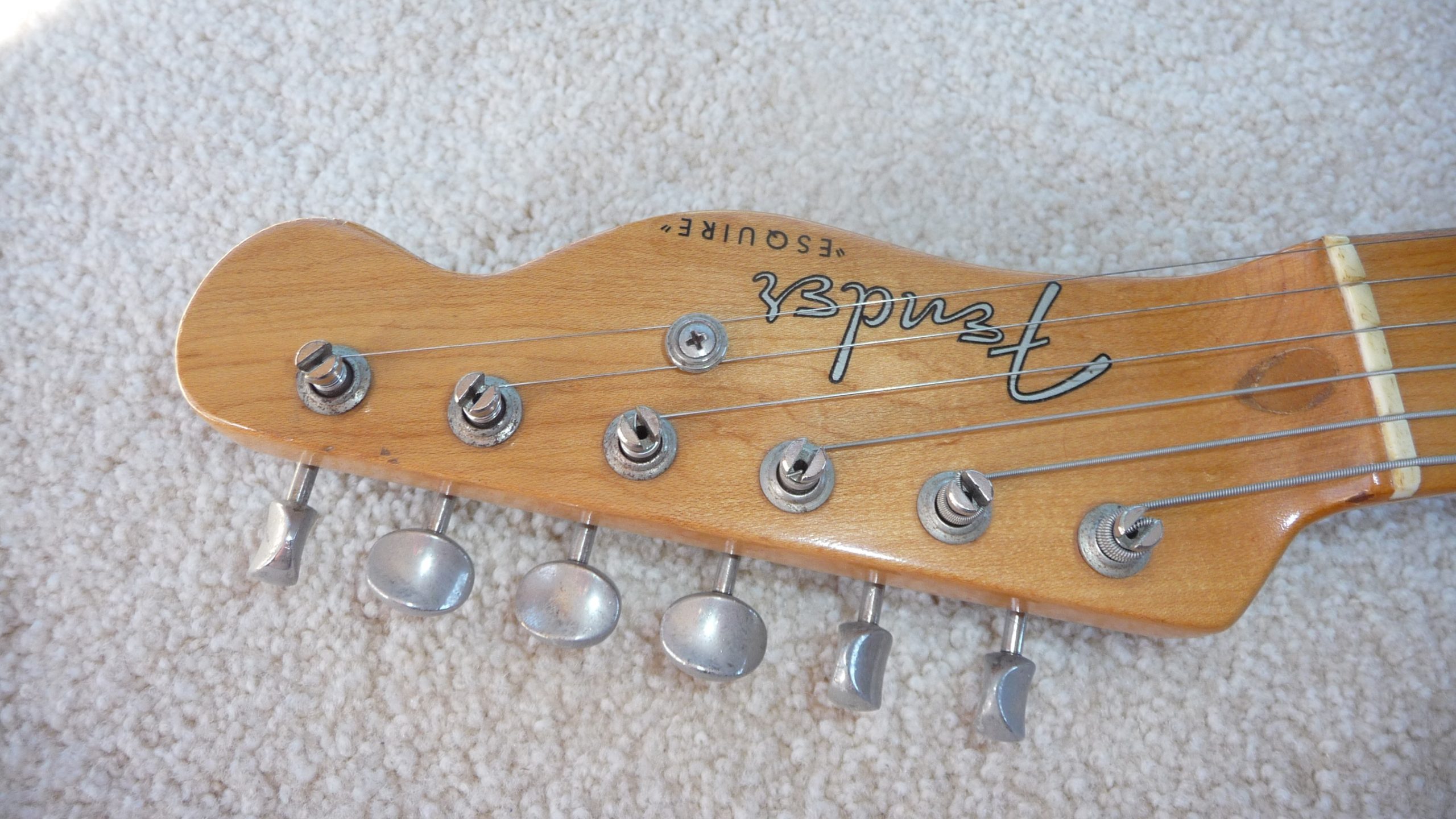 2-1 vintage fender esquire guitar 1954