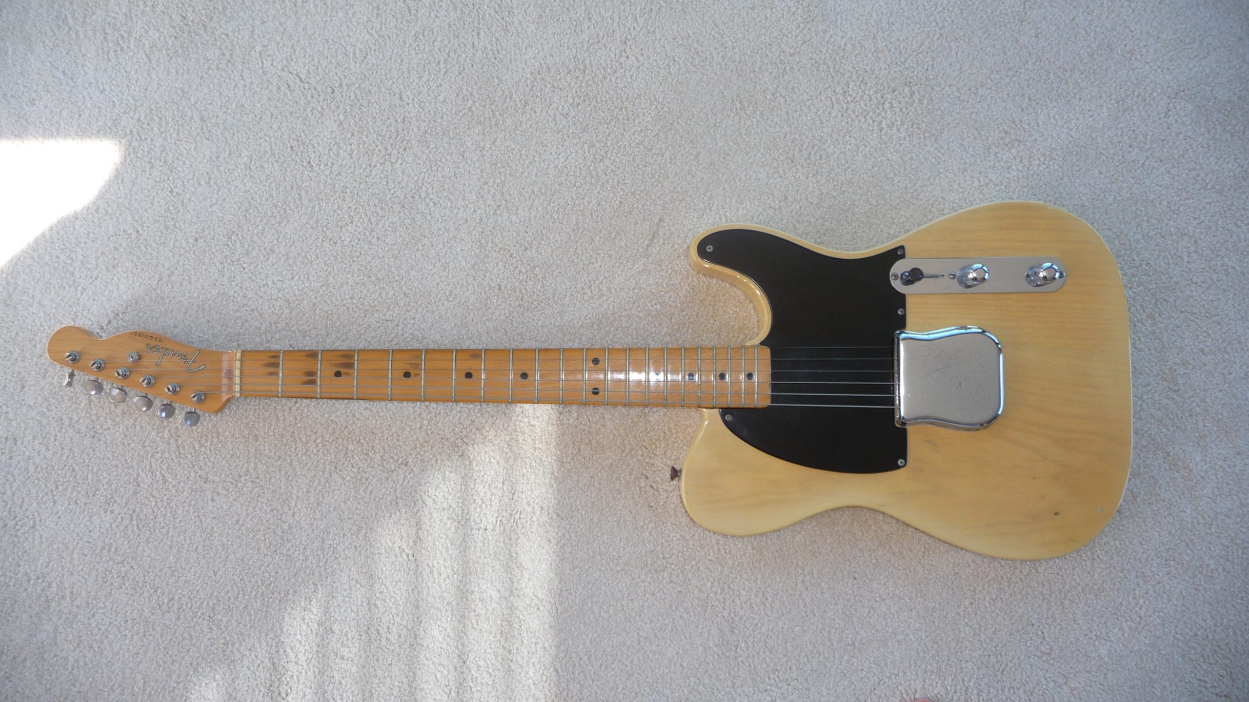 P1070661 vintage fender esquire guitar 1953