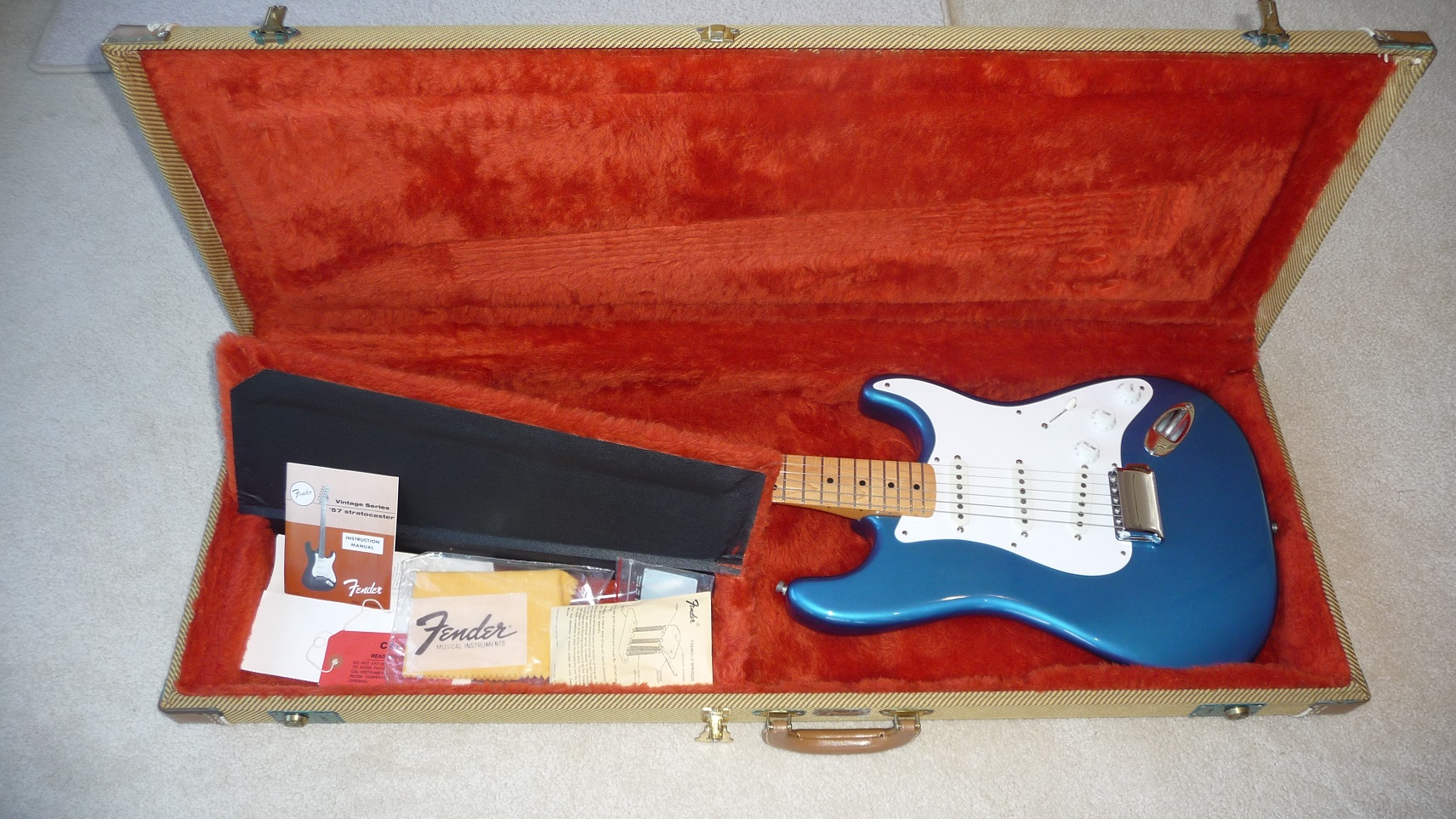 87 vintage guitar fender stratocaster reissue