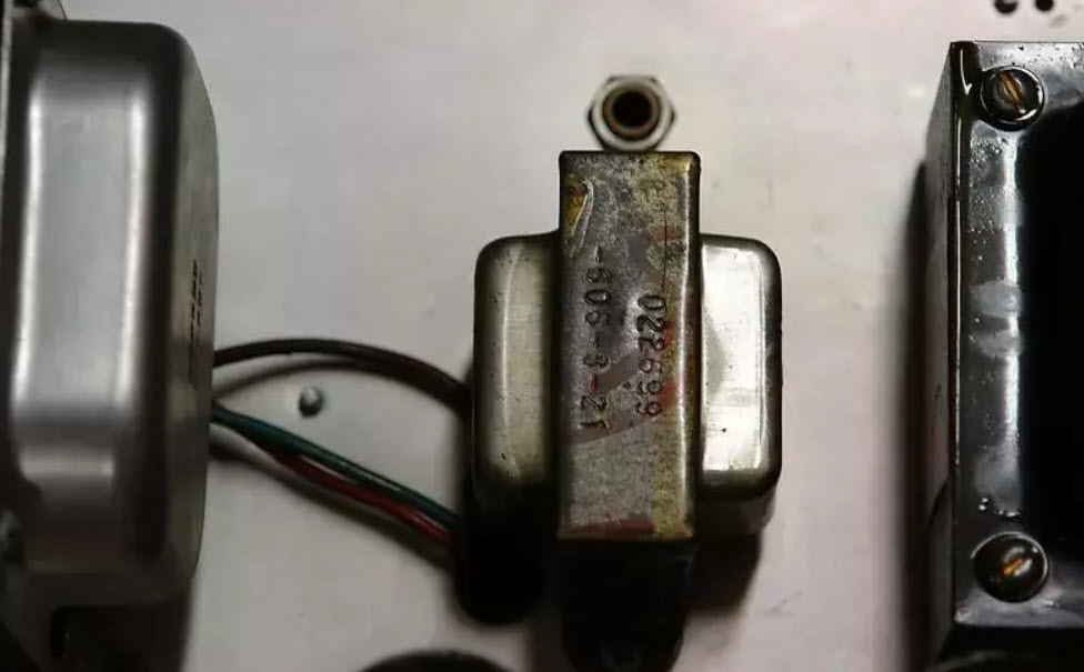 2021-08-24_16-06-53 vintage fender vibroverb amp